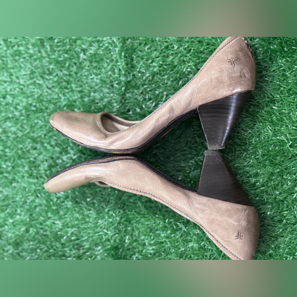 FRYE Women s Regina Pump Size 10M